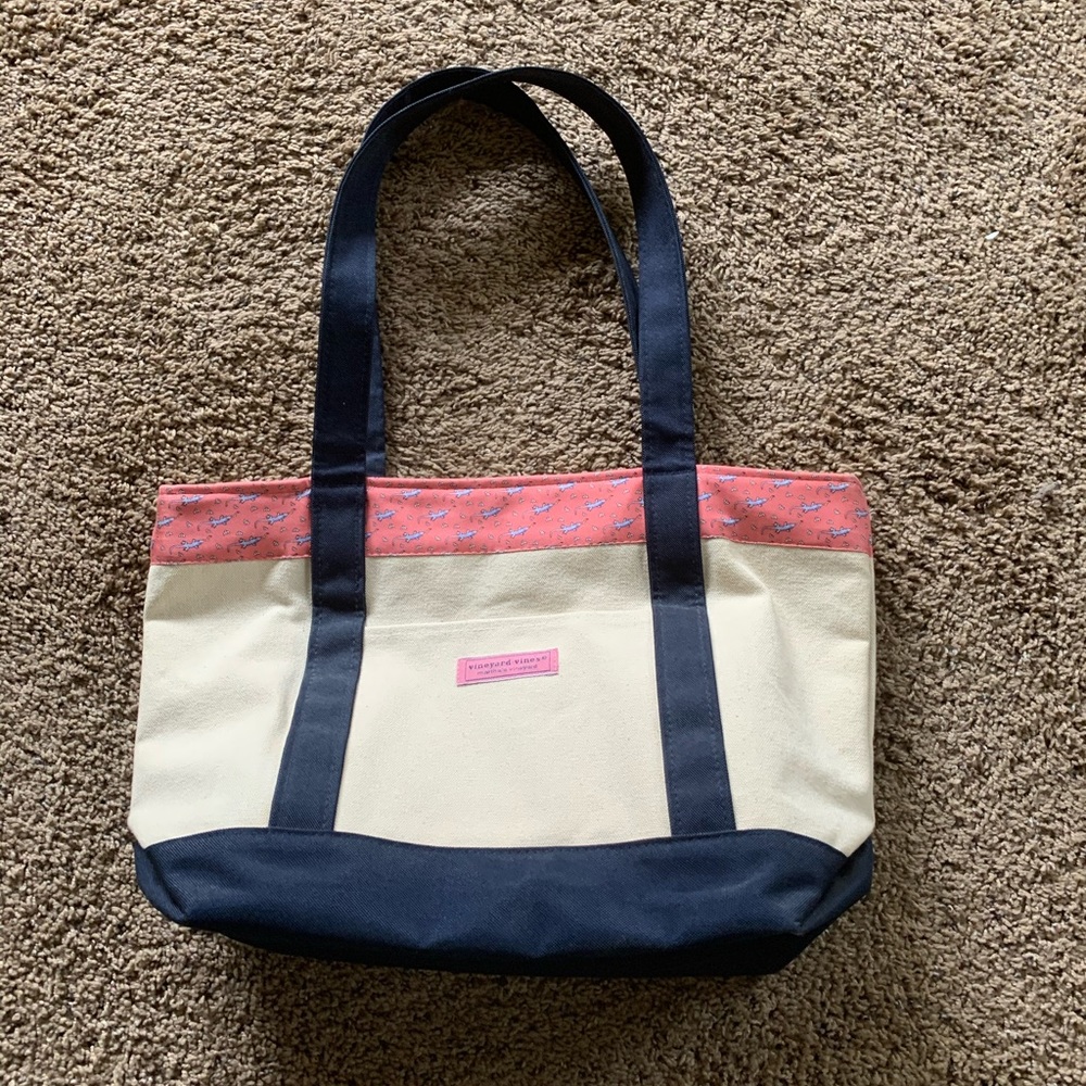 Vineyard Vines lizard mini tote